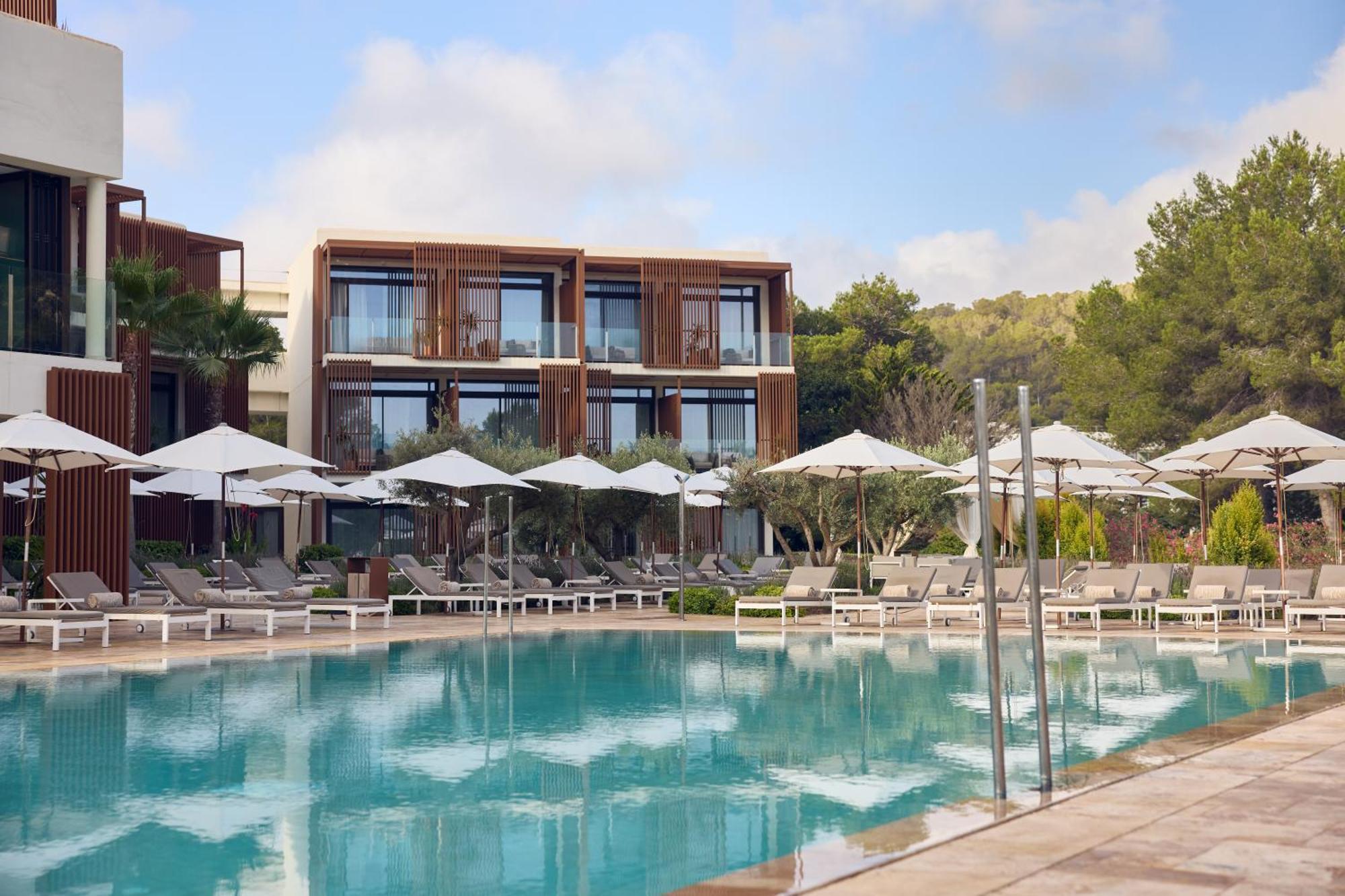 The Club Cala San Miguel Hotel Ibiza, Curio Collection By Hilton, Adults Only Port de Sant Miguel Екстер'єр фото