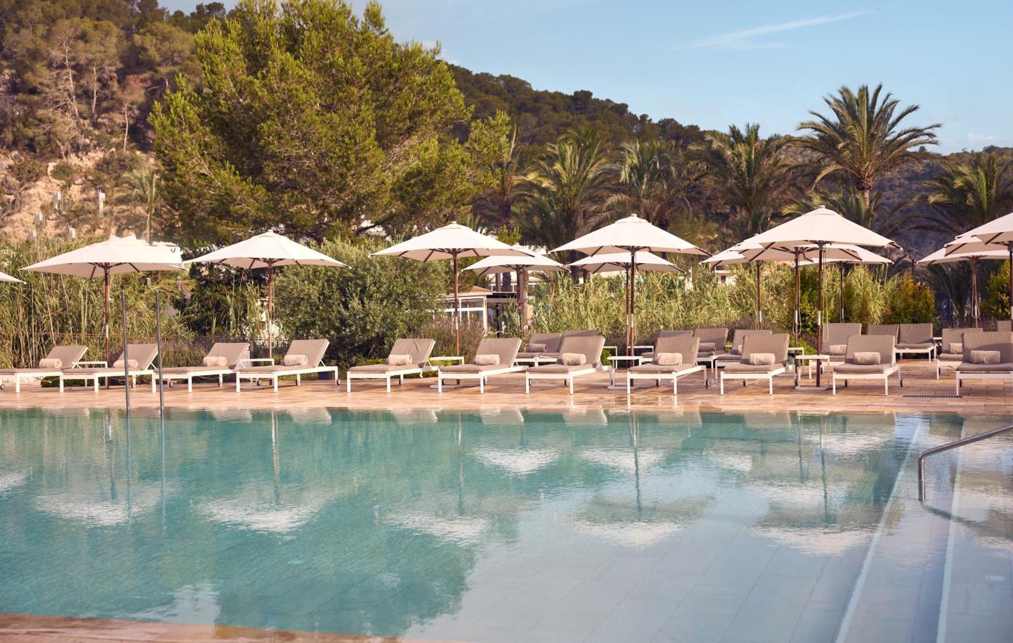 The Club Cala San Miguel Hotel Ibiza, Curio Collection By Hilton, Adults Only Port de Sant Miguel Екстер'єр фото