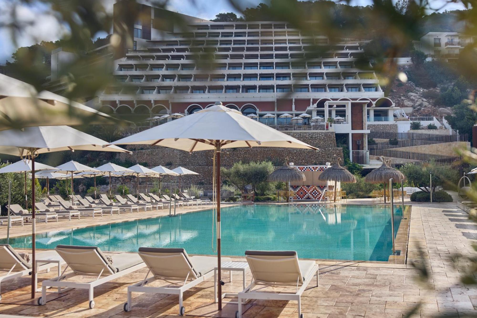 The Club Cala San Miguel Hotel Ibiza, Curio Collection By Hilton, Adults Only Port de Sant Miguel Екстер'єр фото