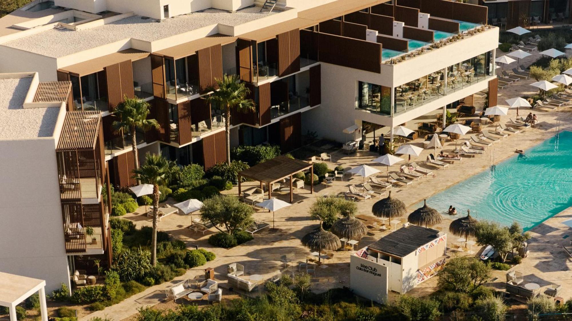 The Club Cala San Miguel Hotel Ibiza, Curio Collection By Hilton, Adults Only Port de Sant Miguel Екстер'єр фото