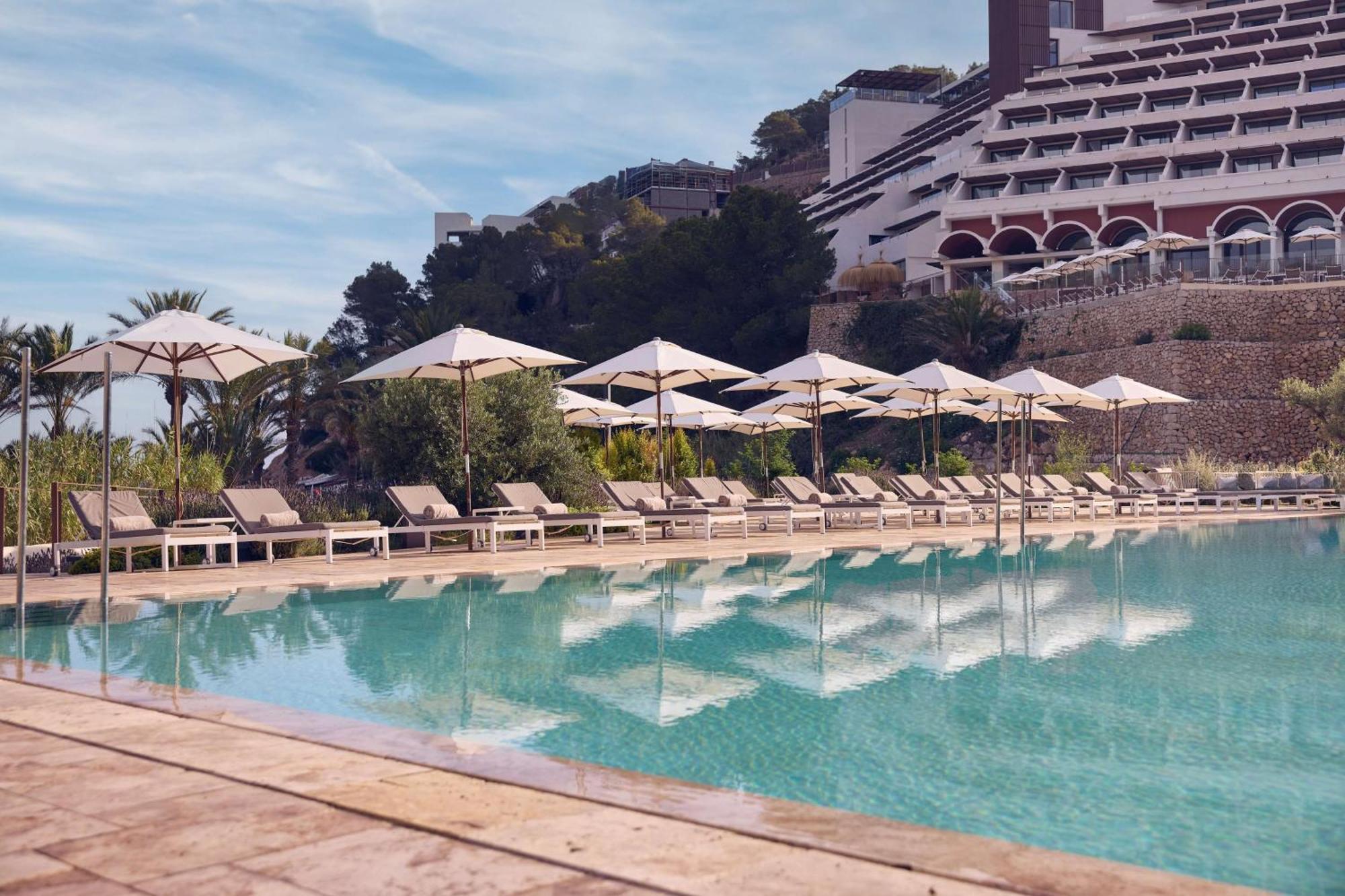 The Club Cala San Miguel Hotel Ibiza, Curio Collection By Hilton, Adults Only Port de Sant Miguel Екстер'єр фото